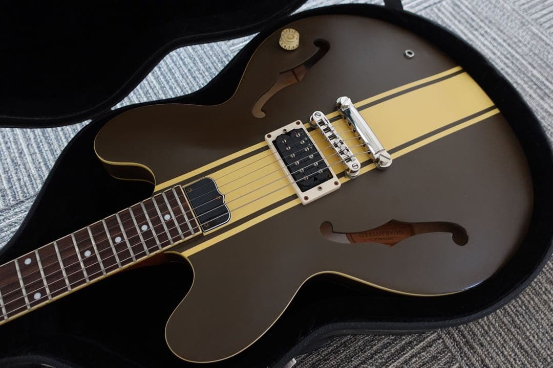 Epiphone ES-333 Tom Delonge モデルBlink-182