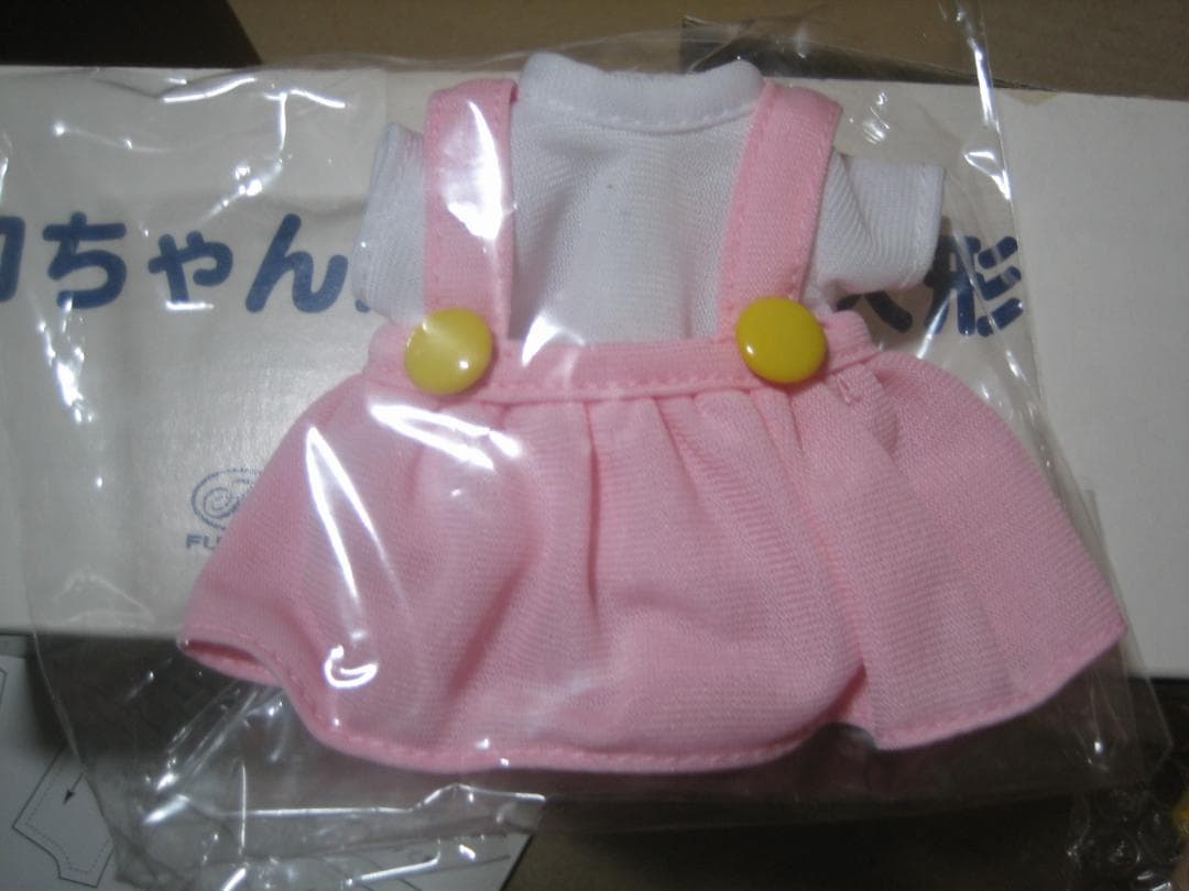 不二家／公式／ペコちゃん／着せ替え人形／新品未使用／着替え完備