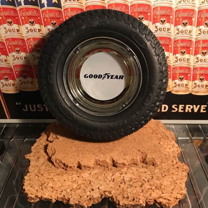 コレクター必見☆超希少☆デッドストック☆タイヤ灰皿☆