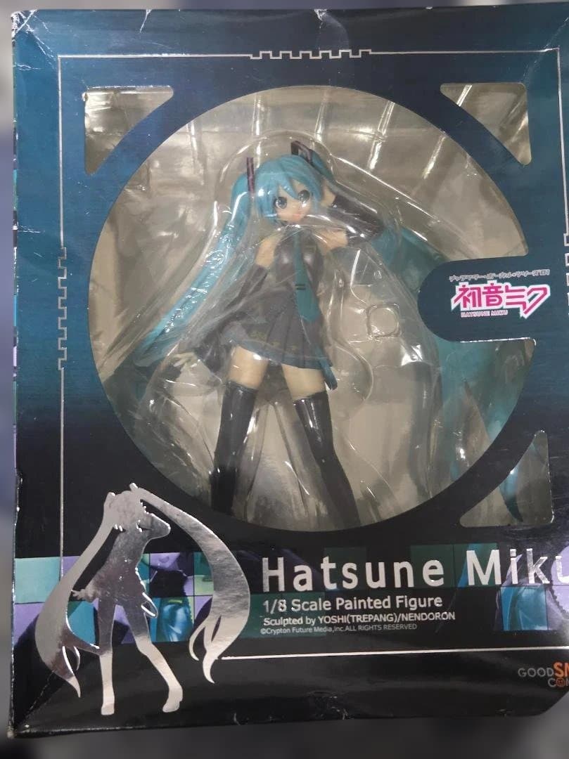初音ミク 1/8 塗装済みフィギュア