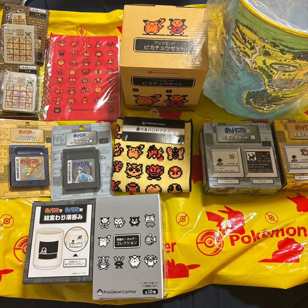 ポケットモンスター　金銀　刺繍キーホルダー　豆皿　ケース付きシール　ゴミ箱