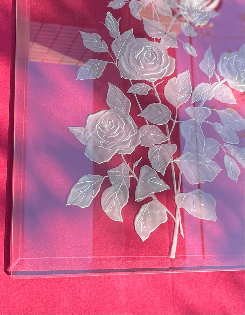 ローズ模様のサンドブラスト作品