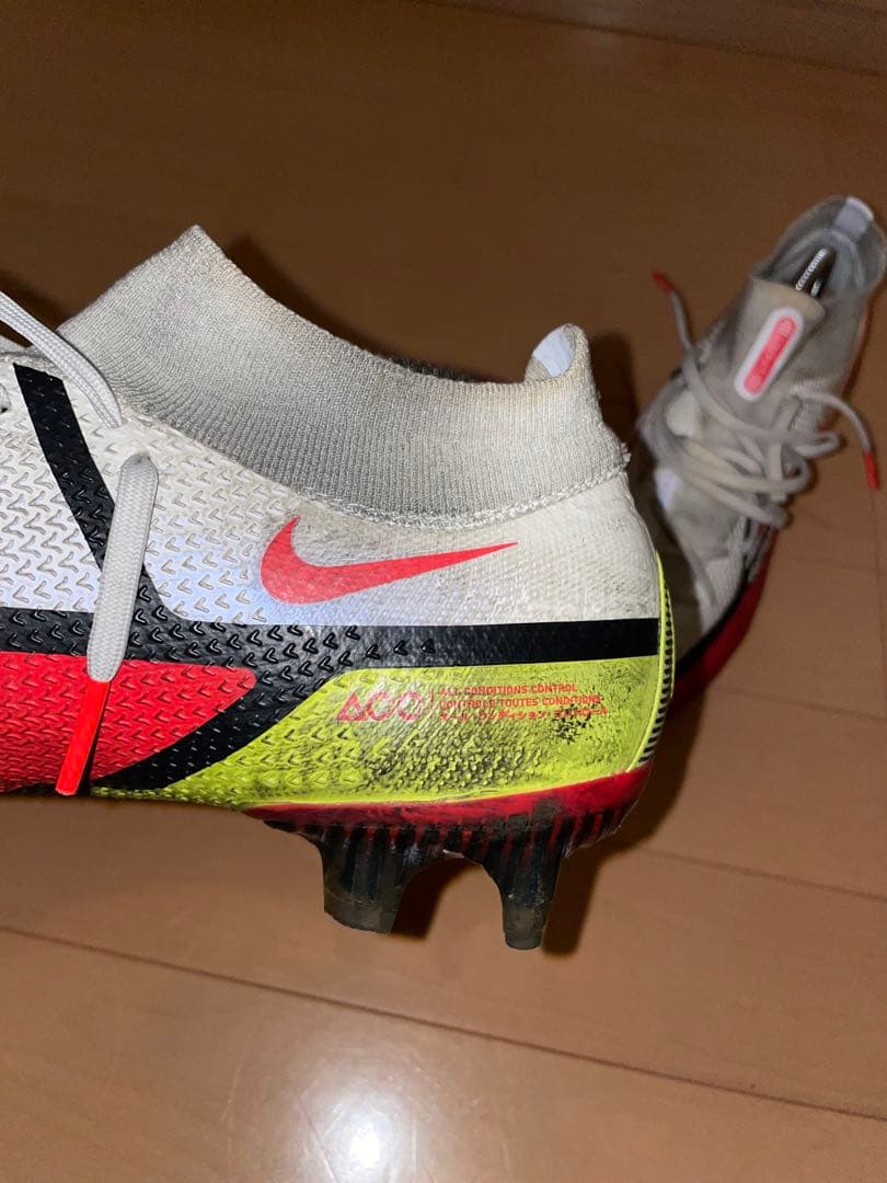 Nike サッカーシューズ・スパイク PHANTOM GT