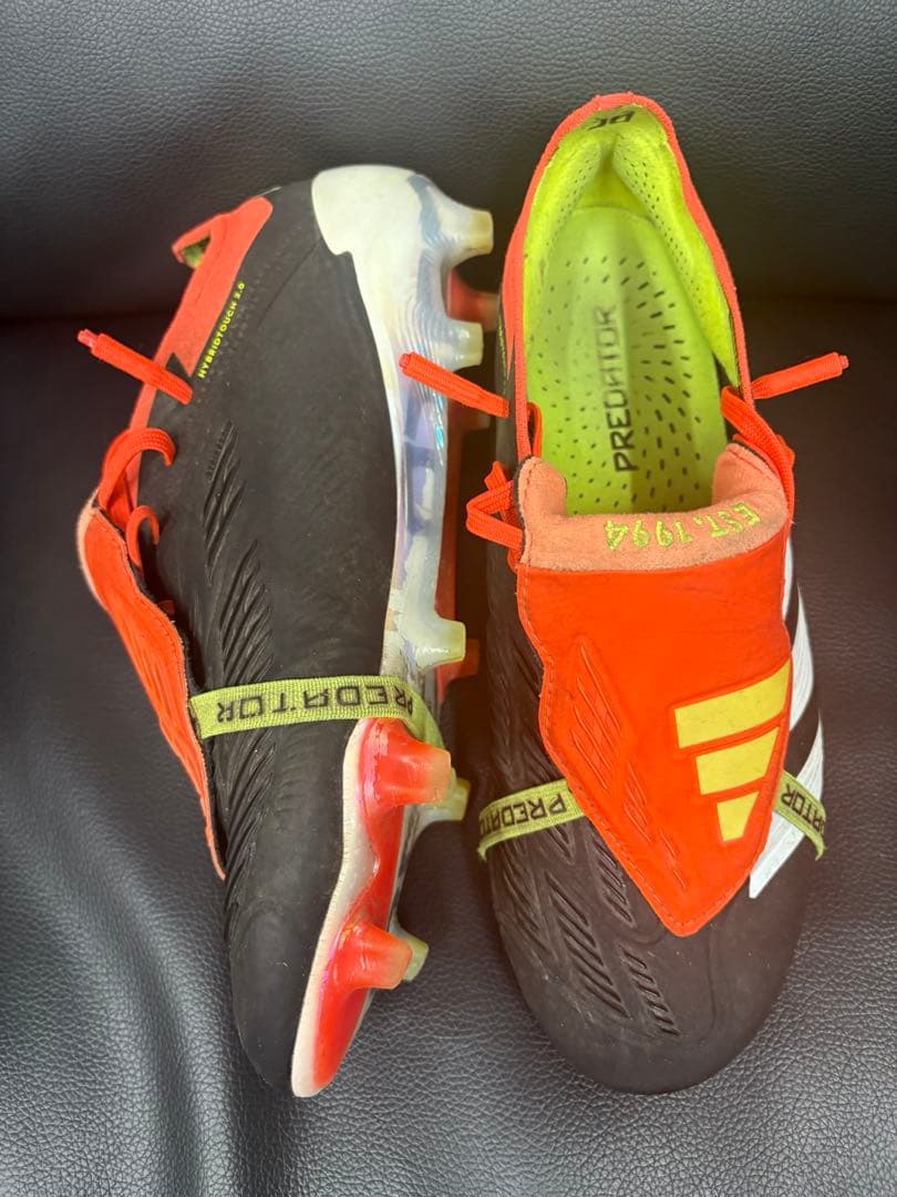 プレデター ELITE FT FG コアブラック×フットウェアホワイト　25.0