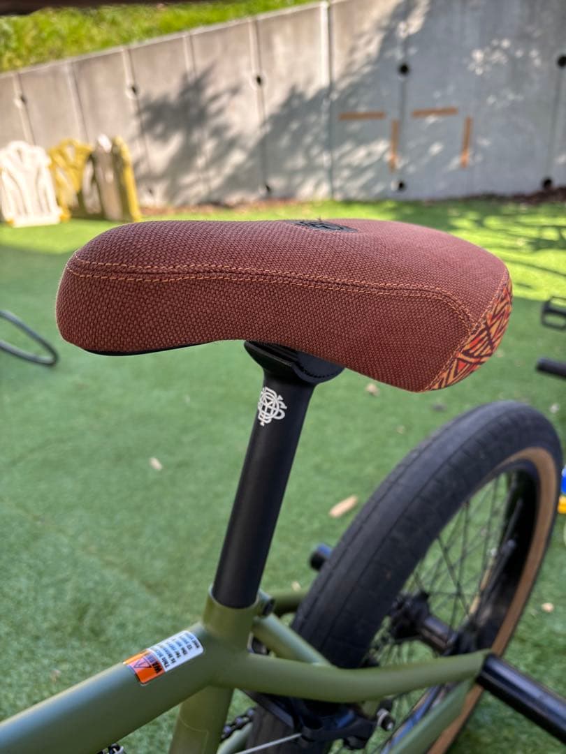 Haro Downtown BMX マッドグリーン　20インチ