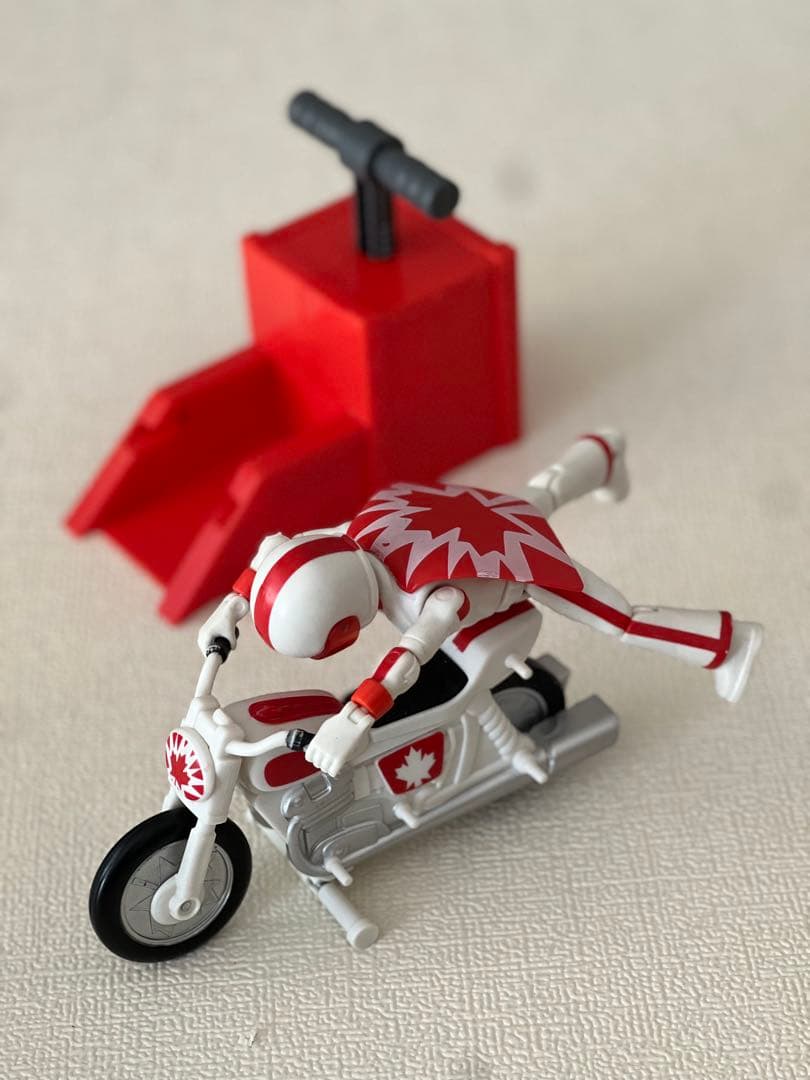 トイ・ストーリー フィギュア3点セットウッディバズラアトイヤーカブーン