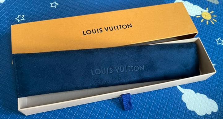 【希少】ルイヴィトン　保存袋 ケース付　腕時計　アクセサリー用