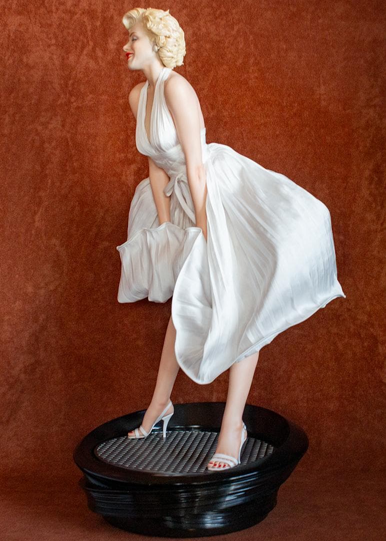 ブリッツウェイ　スパーブスケールスタチュー　マリリン・モンロー