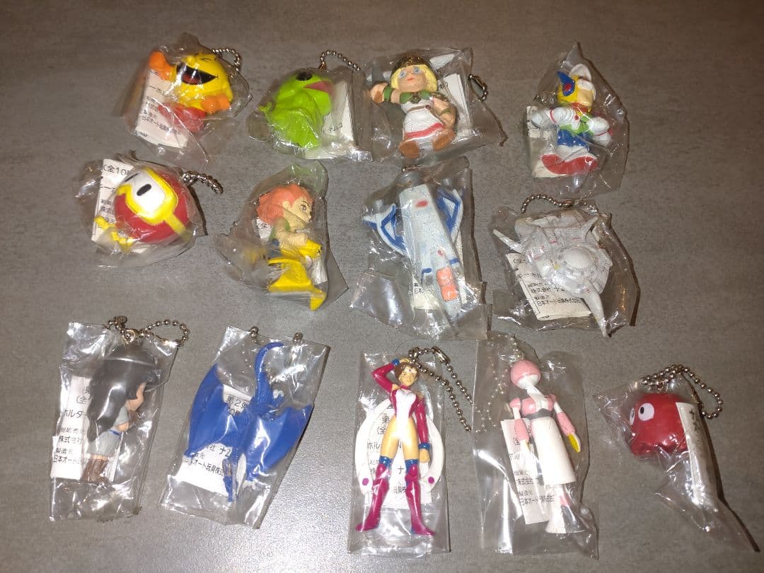 ナムコ　オールスター　キーホルダー　13個セット