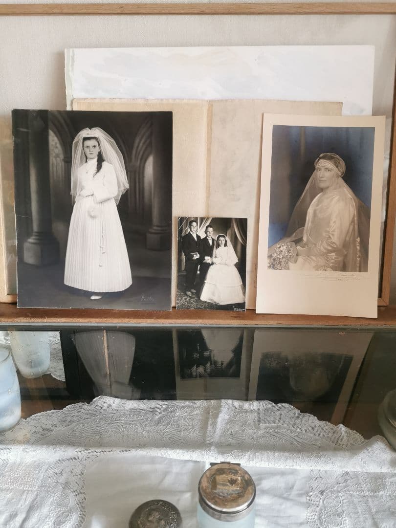 アンティーク写真館撮影 初聖体式 白いドレスの婦人 フォトグラフィ ３点セット