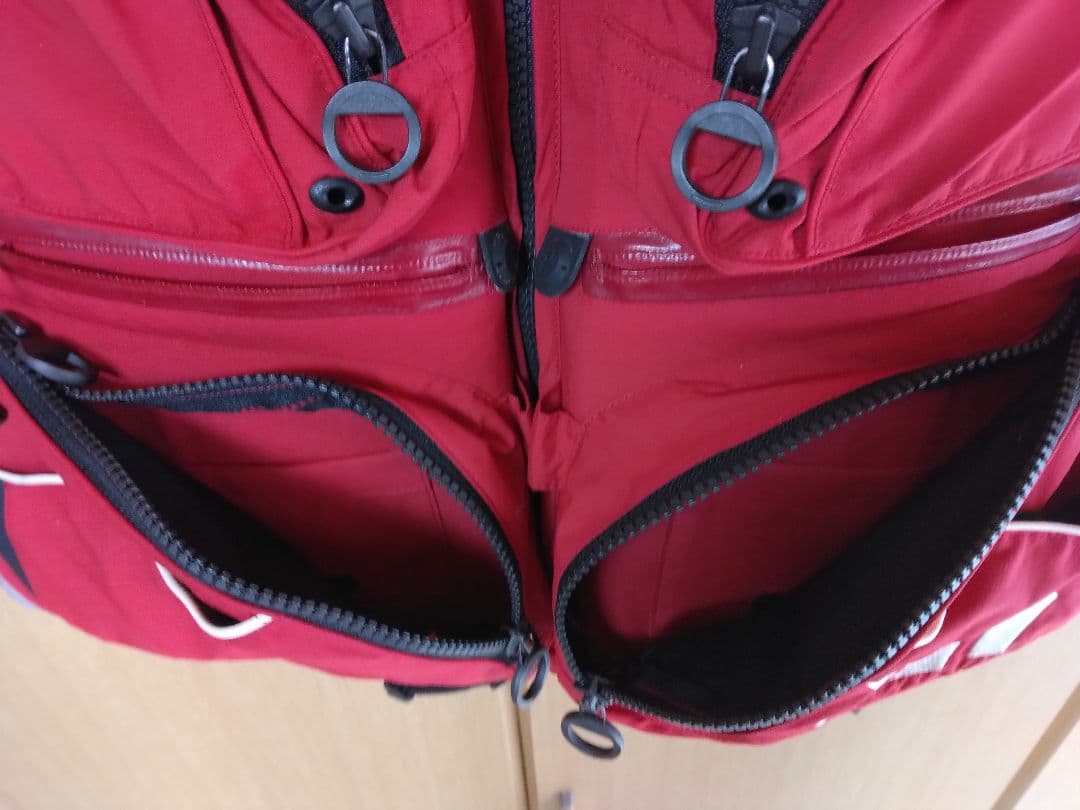 ダイワ　バリアテック枕付フロートベスト　レッド　L