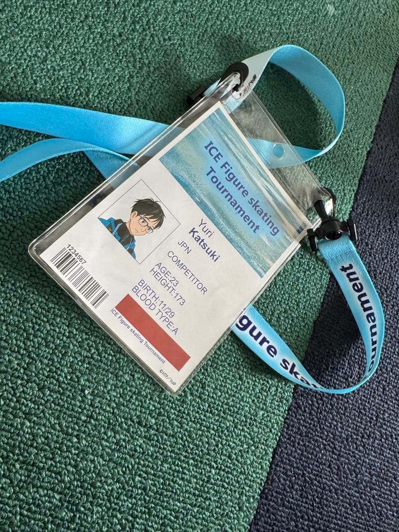 ユーリ!!! on ICE 公式 選手パスケースネックストラップ