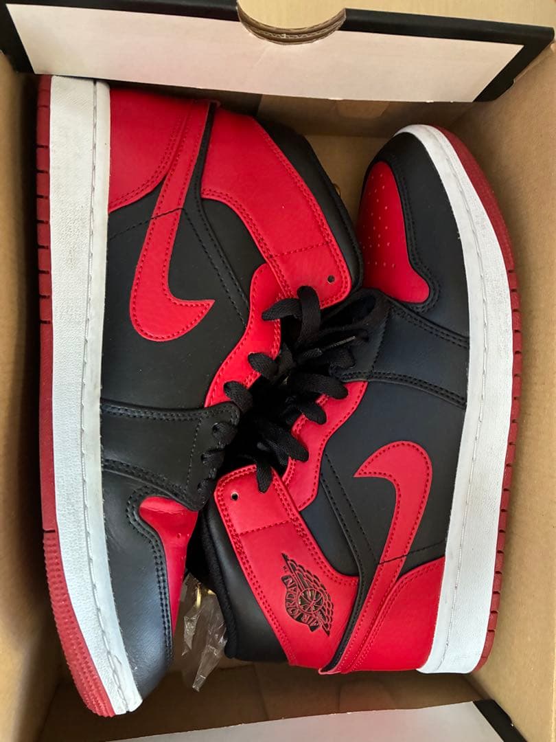 エアジョーダン Midシューズ 赤黒