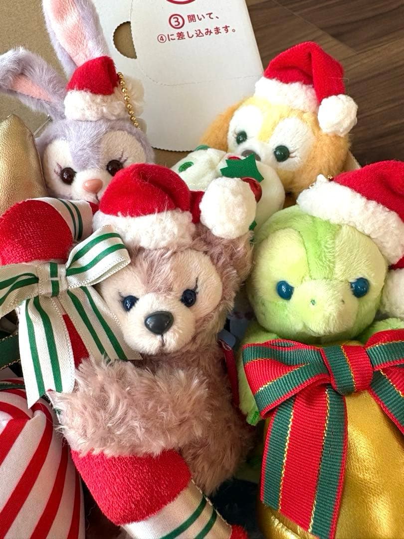 【新品】ディズニーシー　2021年クリスマス ぬいぐるみバッジ　6点セット