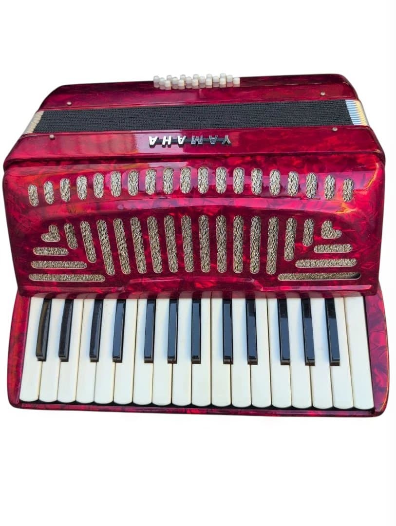 YAMAHA ヤマハ 鍵盤楽器 アコーディオン レッド　ソフトケース