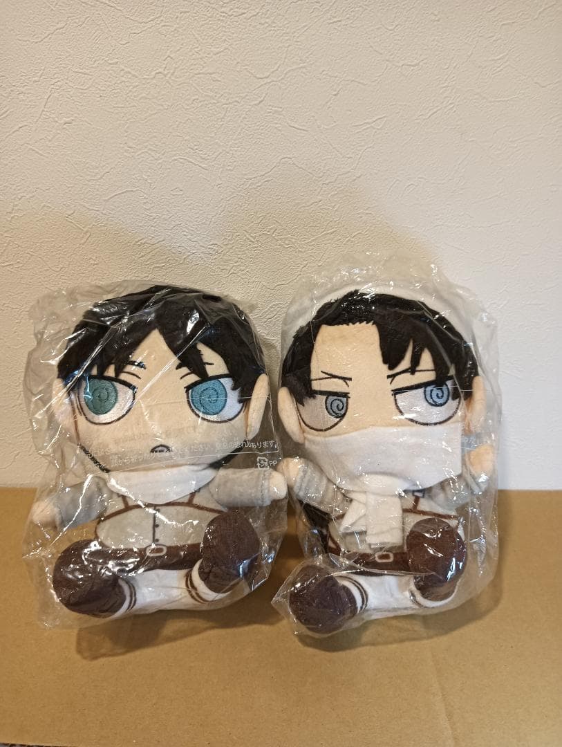 【新品】進撃の巨人 ちみキャラぬいぐるみ お掃除 リヴァイ＆エレン 2体セット