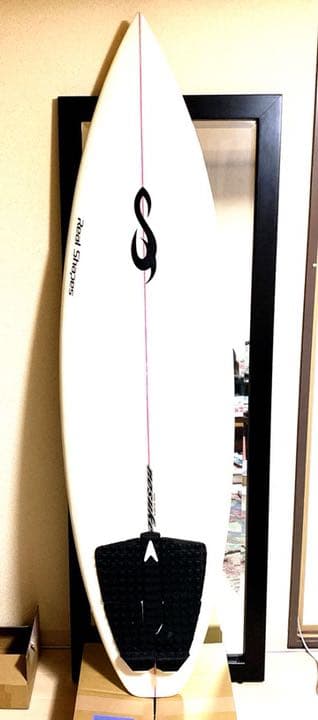 サーフボードショート