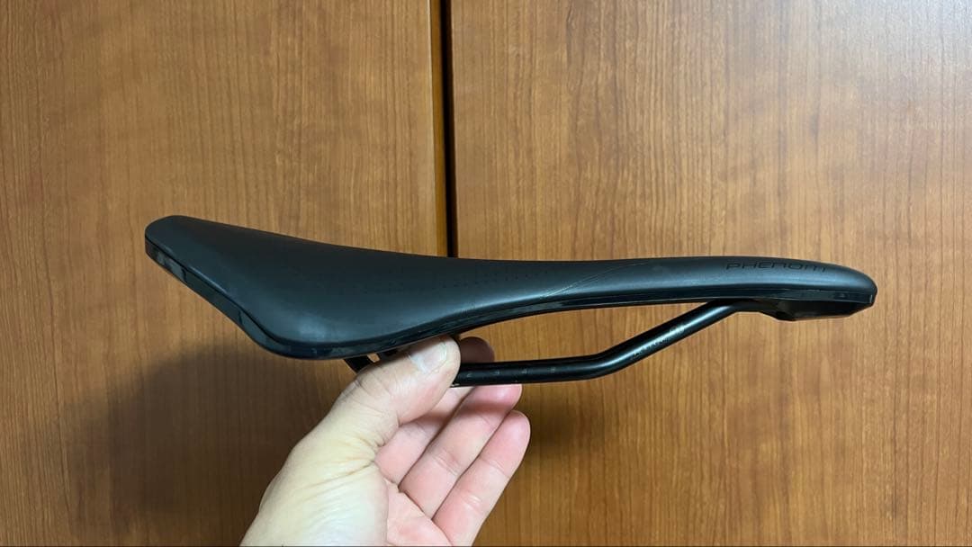 Specialized サドル　PHENOMサイズ155