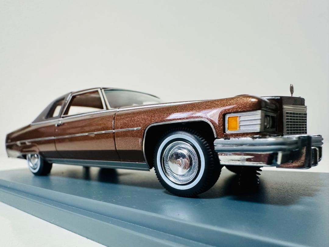 ネオ/Cadillacキャデラック クーペ DeVilleデビル 1/43 絶版