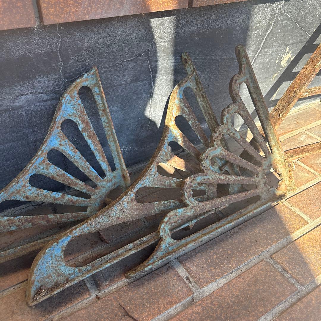 アンティーク 古い 鉄製 アイアン 棚受け L字 金具 ブラケット ７本セット