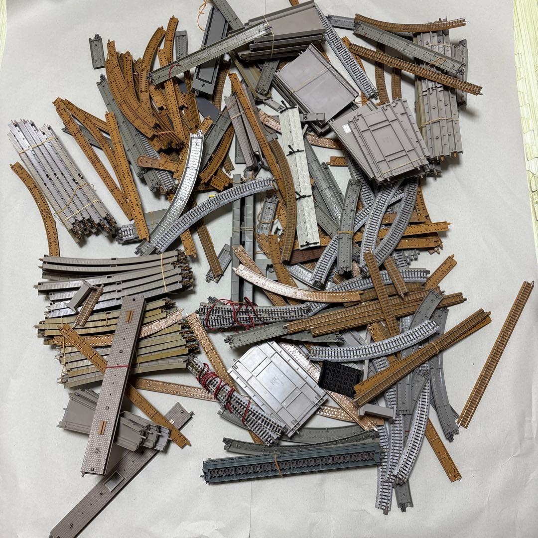 レールセット 多数部品大量まとめ出品ジャンク品tomix 他 レール車両6台