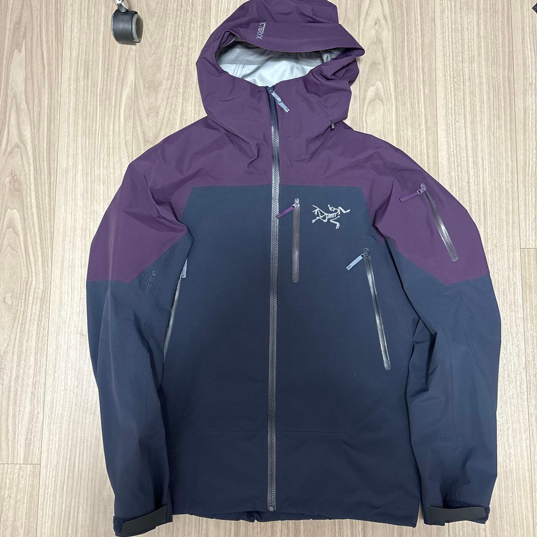 アークテリクス　セイバーLTジャケット　Sサイズ