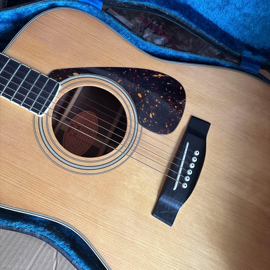 ヤマハ　アコースティックギター　ケース付き