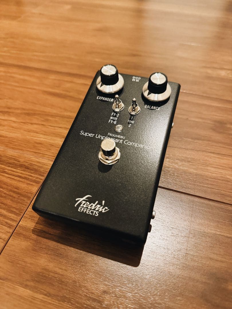 ギター Fredric Effects Super Unpleasant Fuzz