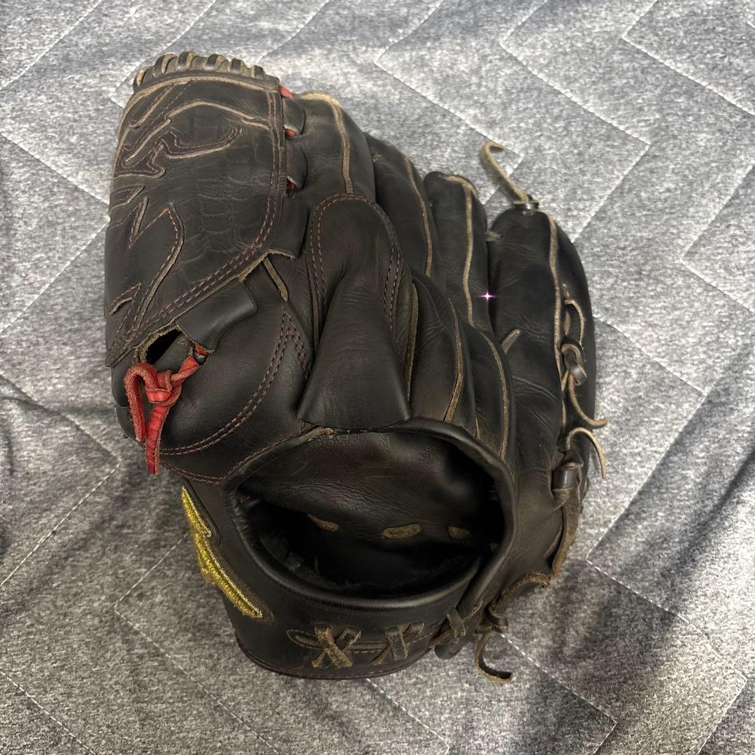 ミズノプロ硬式用左投手用グローブ
