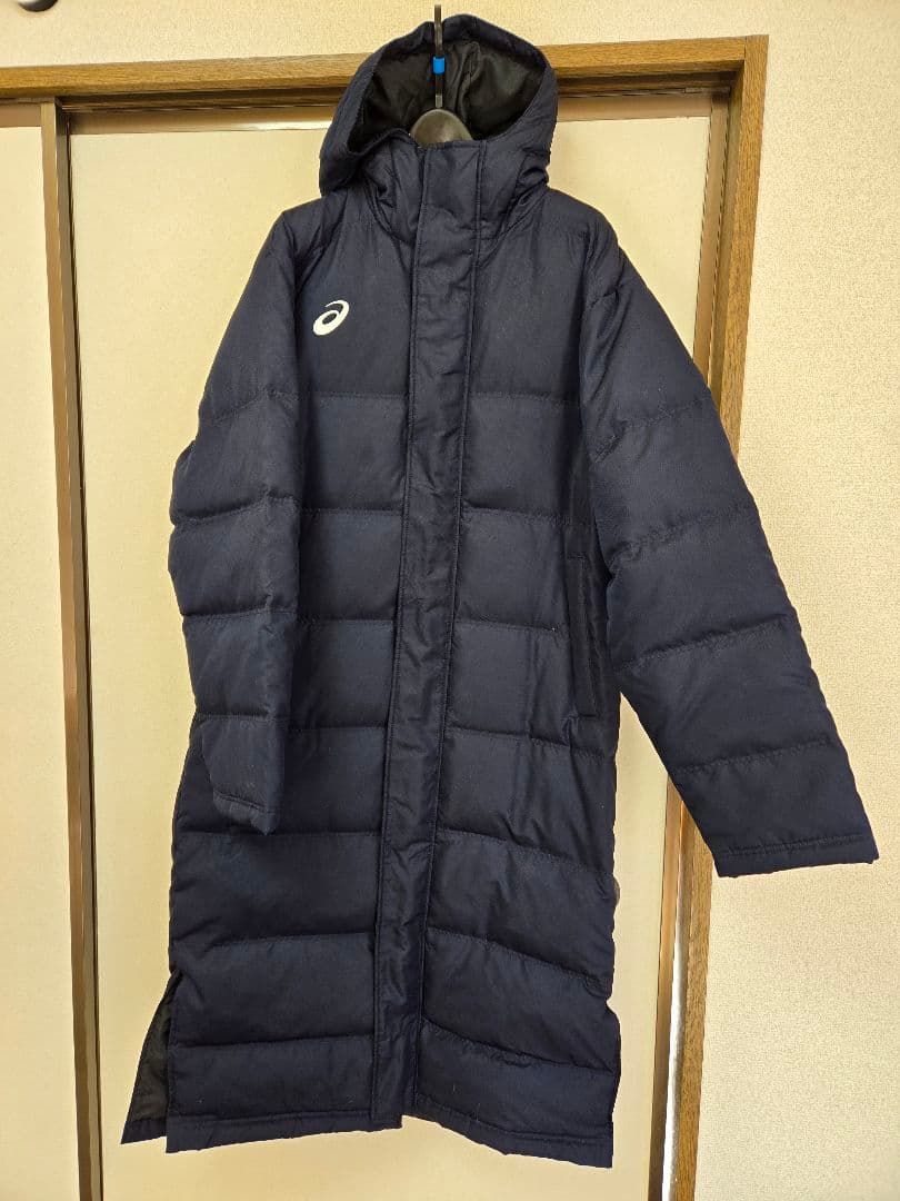 かなり美品　ASICS ダウン　ベンチコート