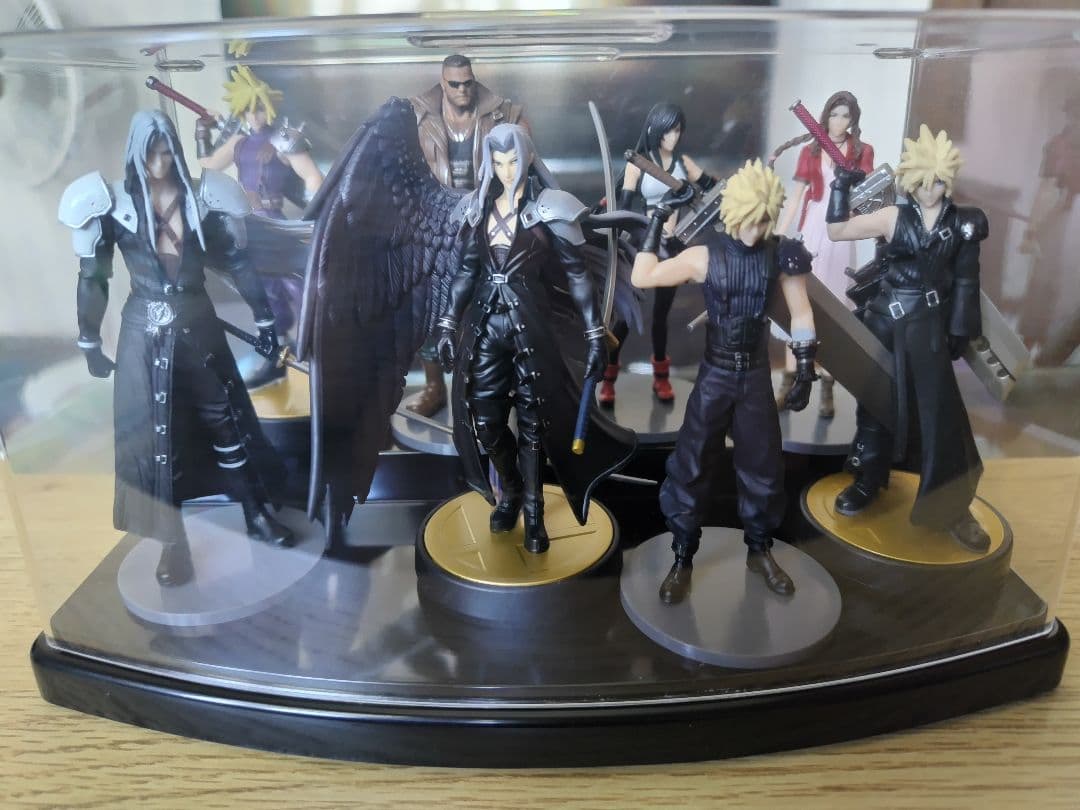 ファイナルファンタジー VII フィギュアセット 8体