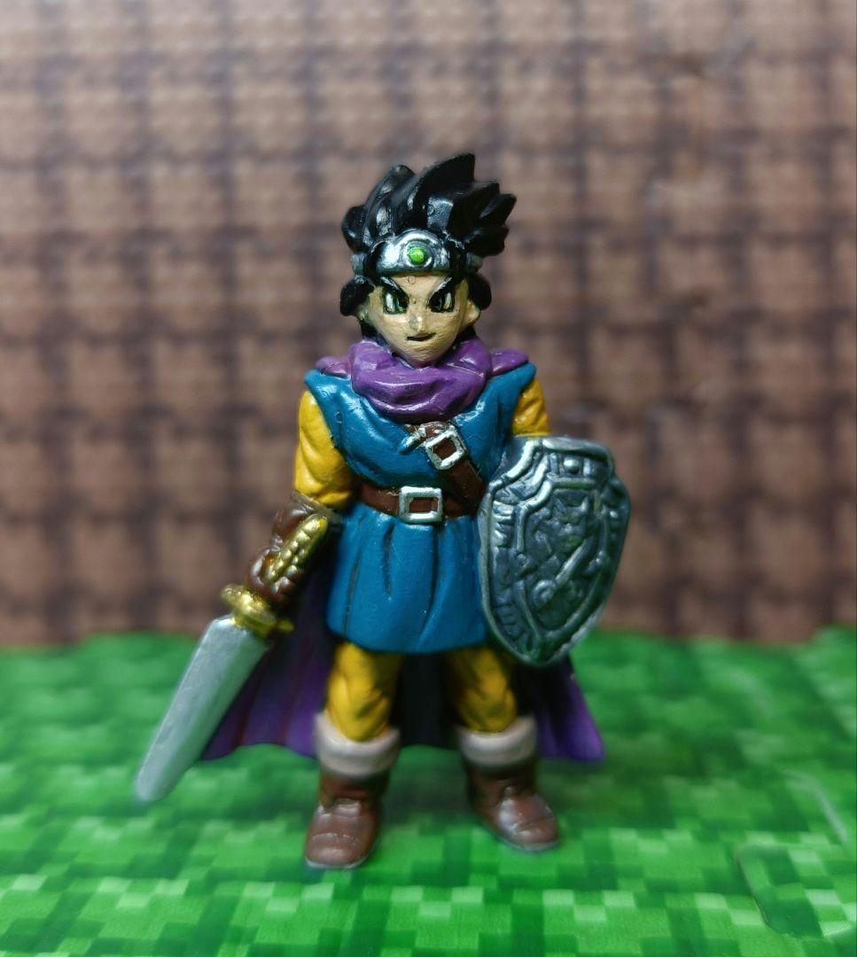 激レア　ドラゴンクエスト 勇者　消しゴム　フィギュア 　ペイント品