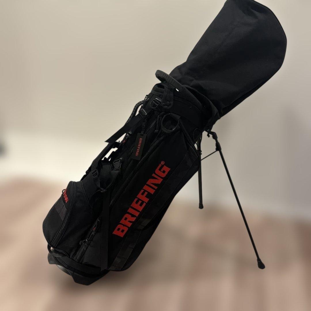 超美品　BRIEFING ゴルフバッグ 黒 スタンド付き