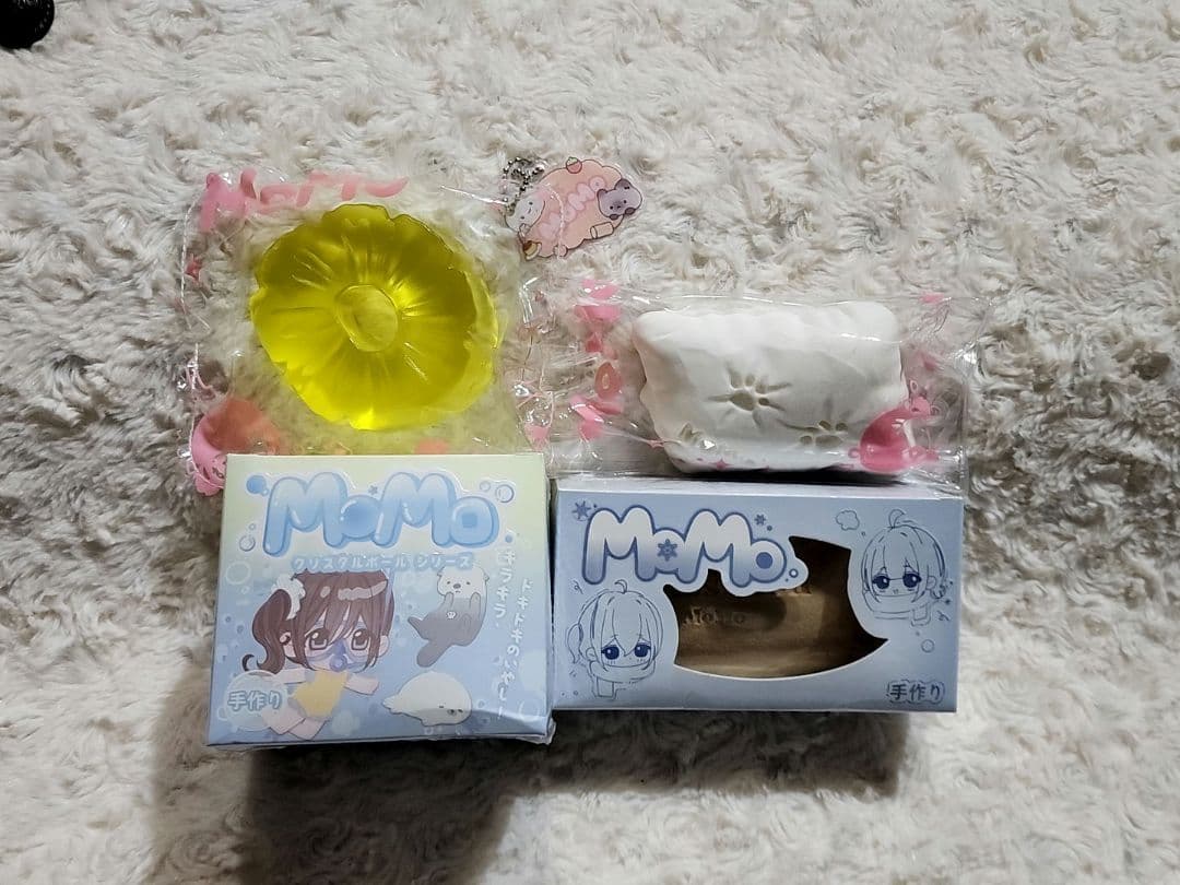 momoスクイーズ4個セット