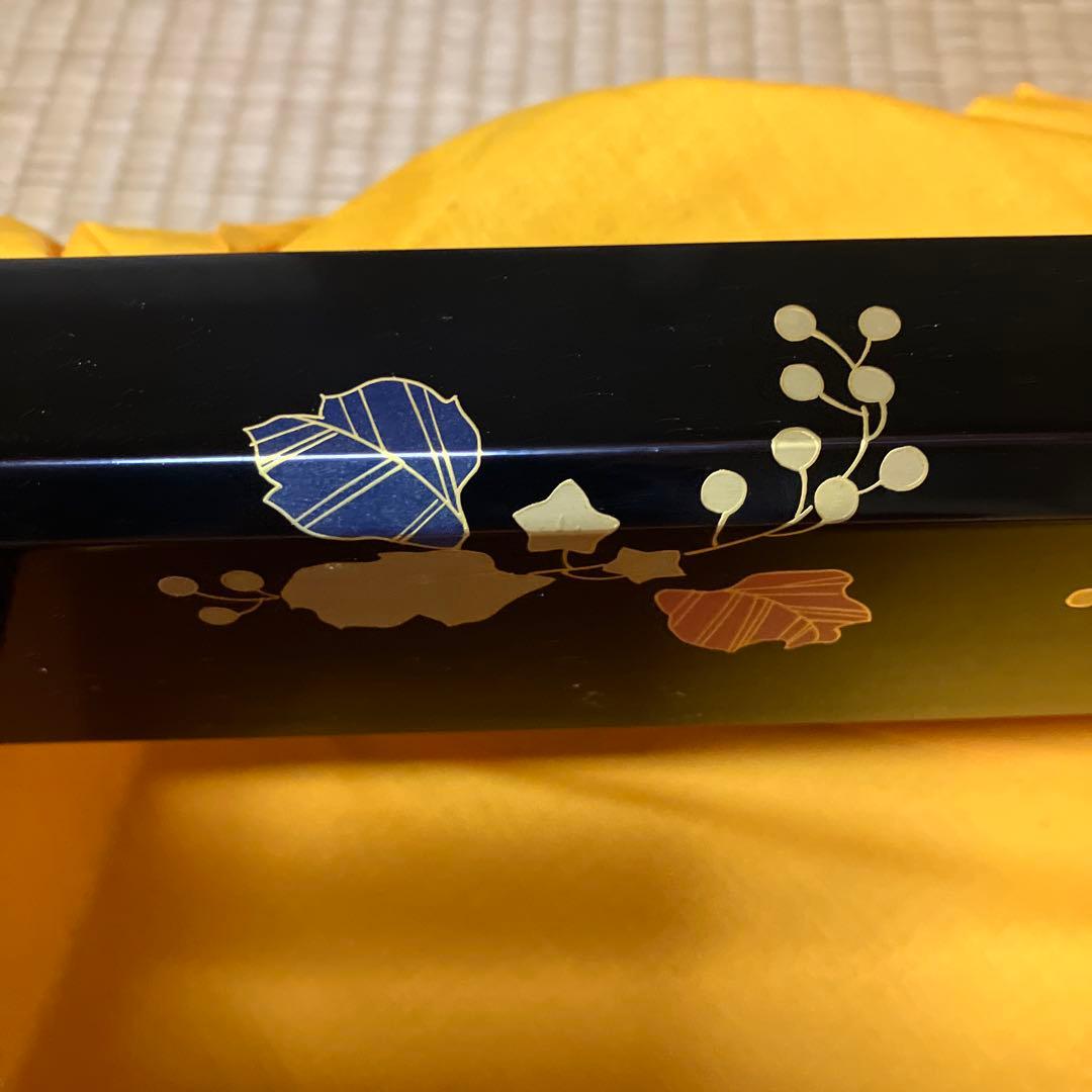 茶道具「踊桐蒔絵炉縁（おどりぎりまきえろぶち）」　塗師「平安浄白造」