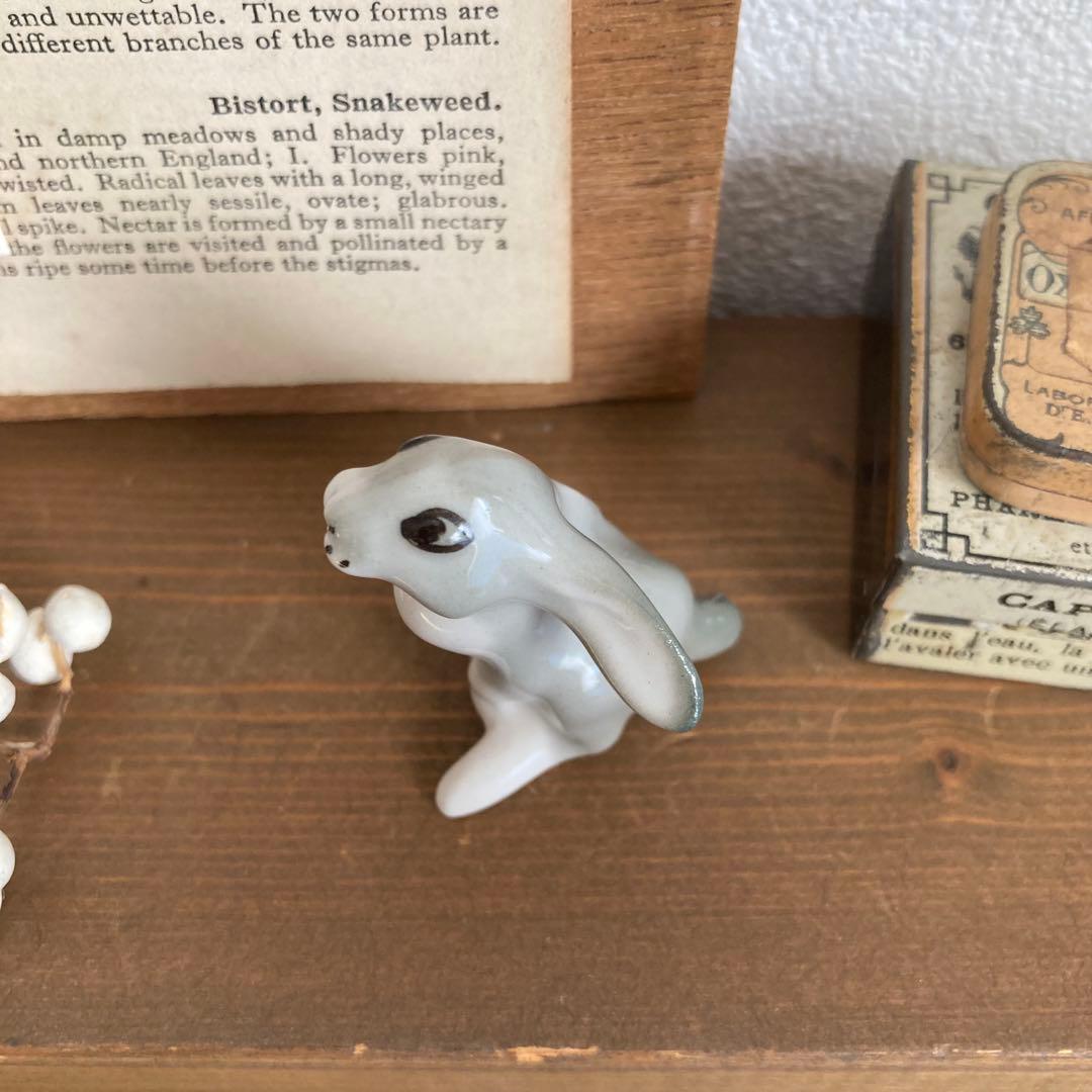 ロモノーソフ　ヴィンテージフィギュリン/フィギュア　希少な垂れ耳ウサギ　うさぎ