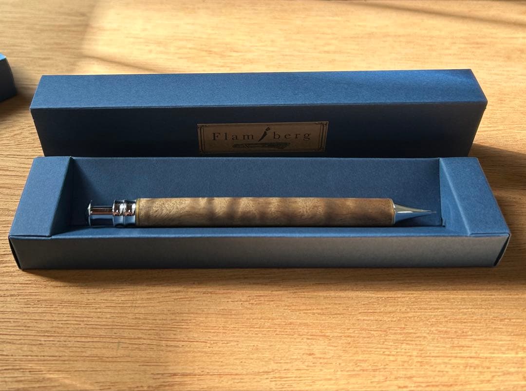 Flamberg シャープペンシル 芯ケース　ツイスト消しゴム