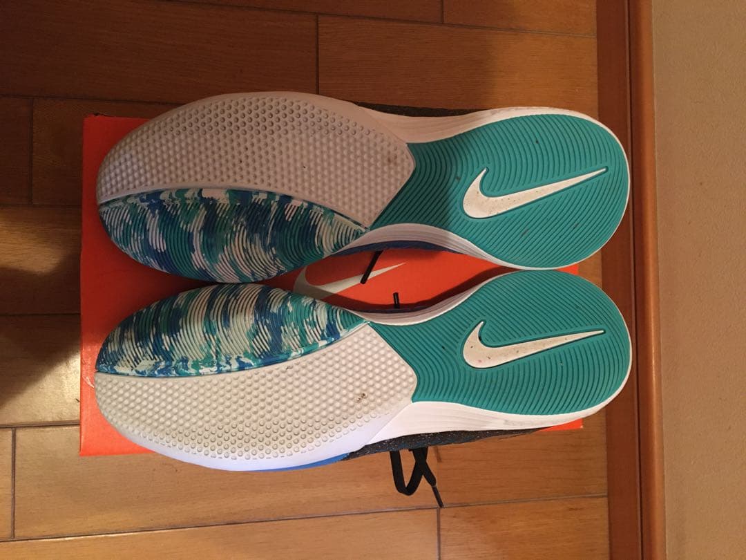 ナイキルナガト2 フットサルシューズ