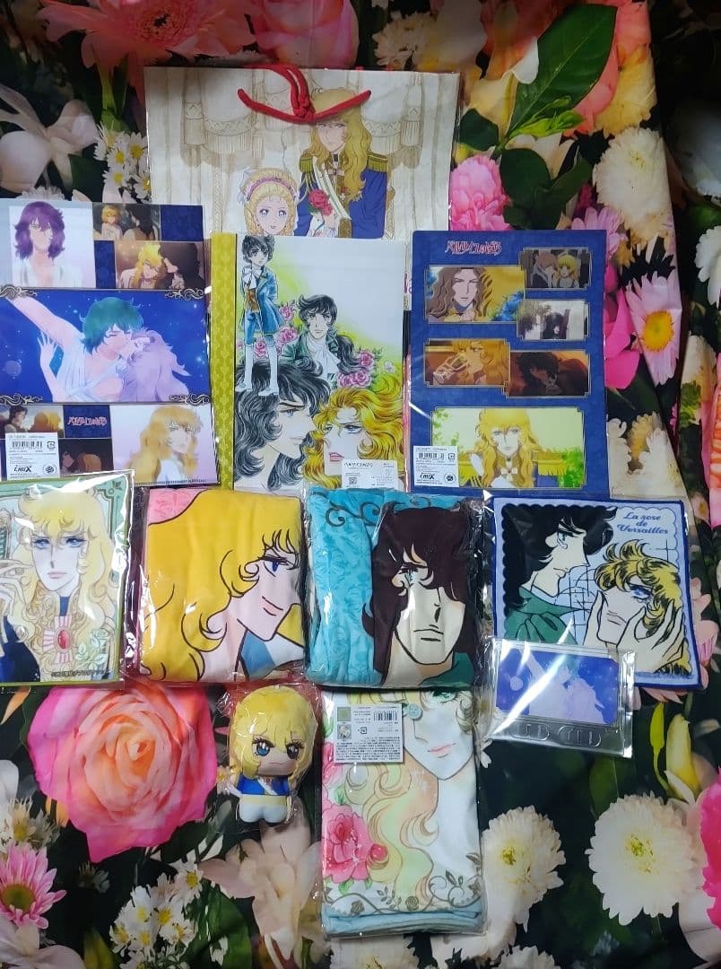 ベルサイユのばら　オスカル&アンドレクッションカバー他グッズ1式まとめ売り８点