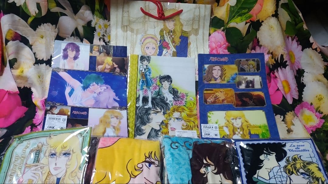 ベルサイユのばら　オスカル&アンドレクッションカバー他グッズ1式まとめ売り８点