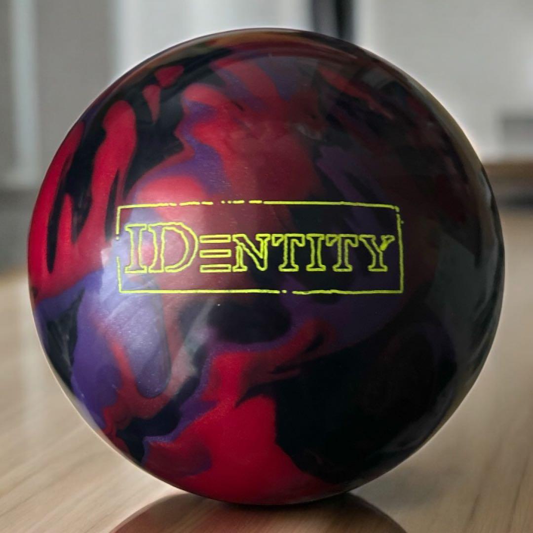 STORM IDENTITY B/C/P ボウリングボール
