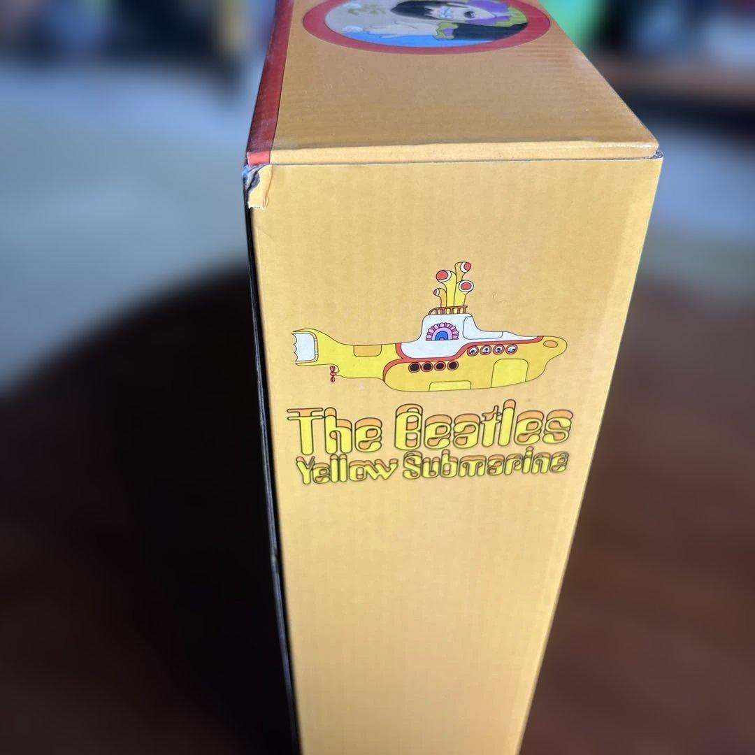 the beatles yellow submarineビートルズ フィギュア