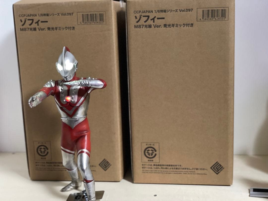 CCP 特撮シリーズ　ゾフィー 1/6 新品未開封品