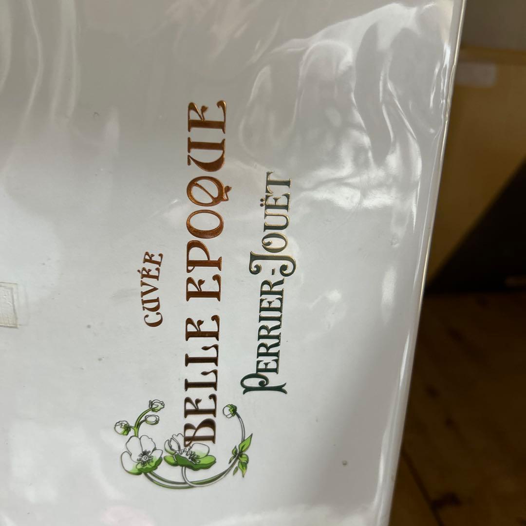 ベルエポック (Perrier-Jouët) 2004 未開封　箱入り