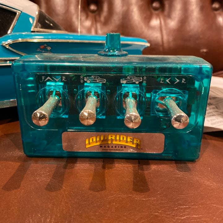 シボレーインパラ58年　ローライダー　ホッピング　カスタム　アメ車