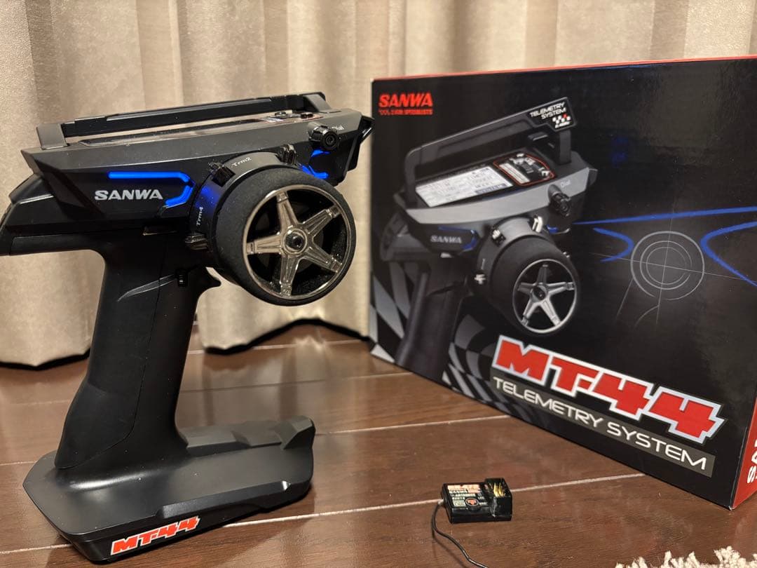 値下げ！ SANWA MT-44 RX-472受信機、マッチモアリポ付き