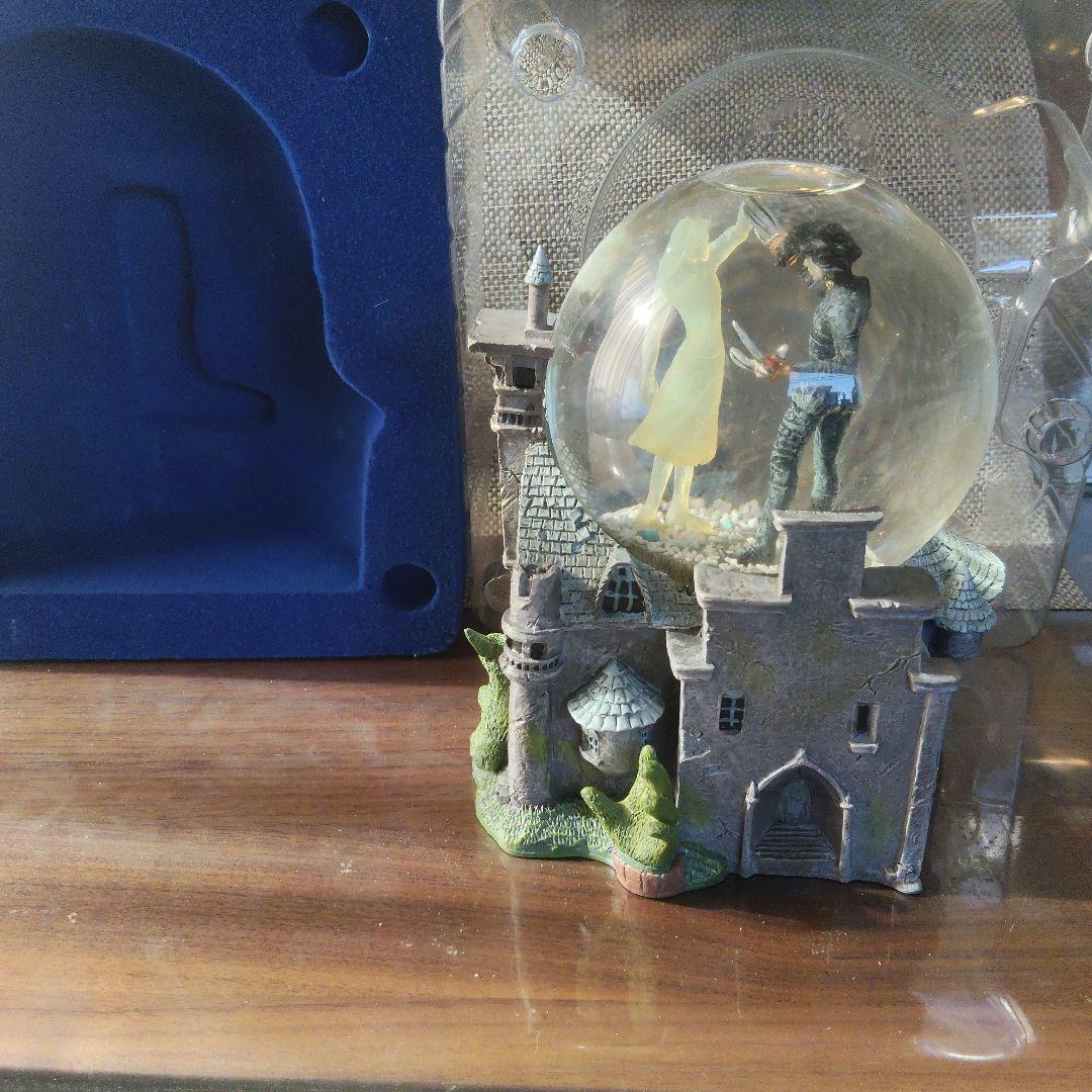 [良好品]ティムバートン監督 ジョニーデップ主演　 シザーハンズのスノーグローブ