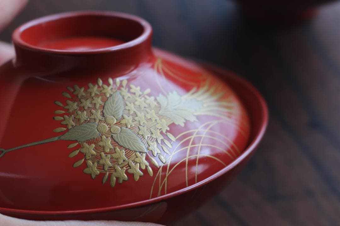 小傷有！時代朱漆に優美な薬玉蒔絵の映えるお椀2点（検輪島塗吸い物椀蒔絵椀