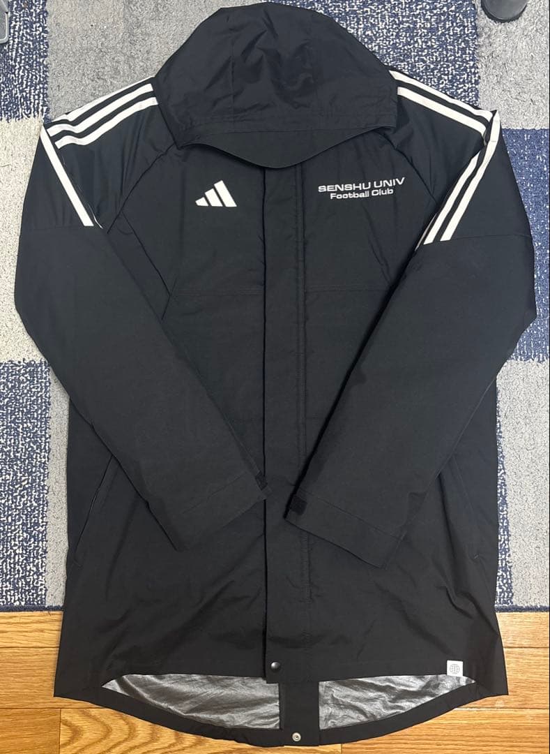 専修大学サッカーベンチコート