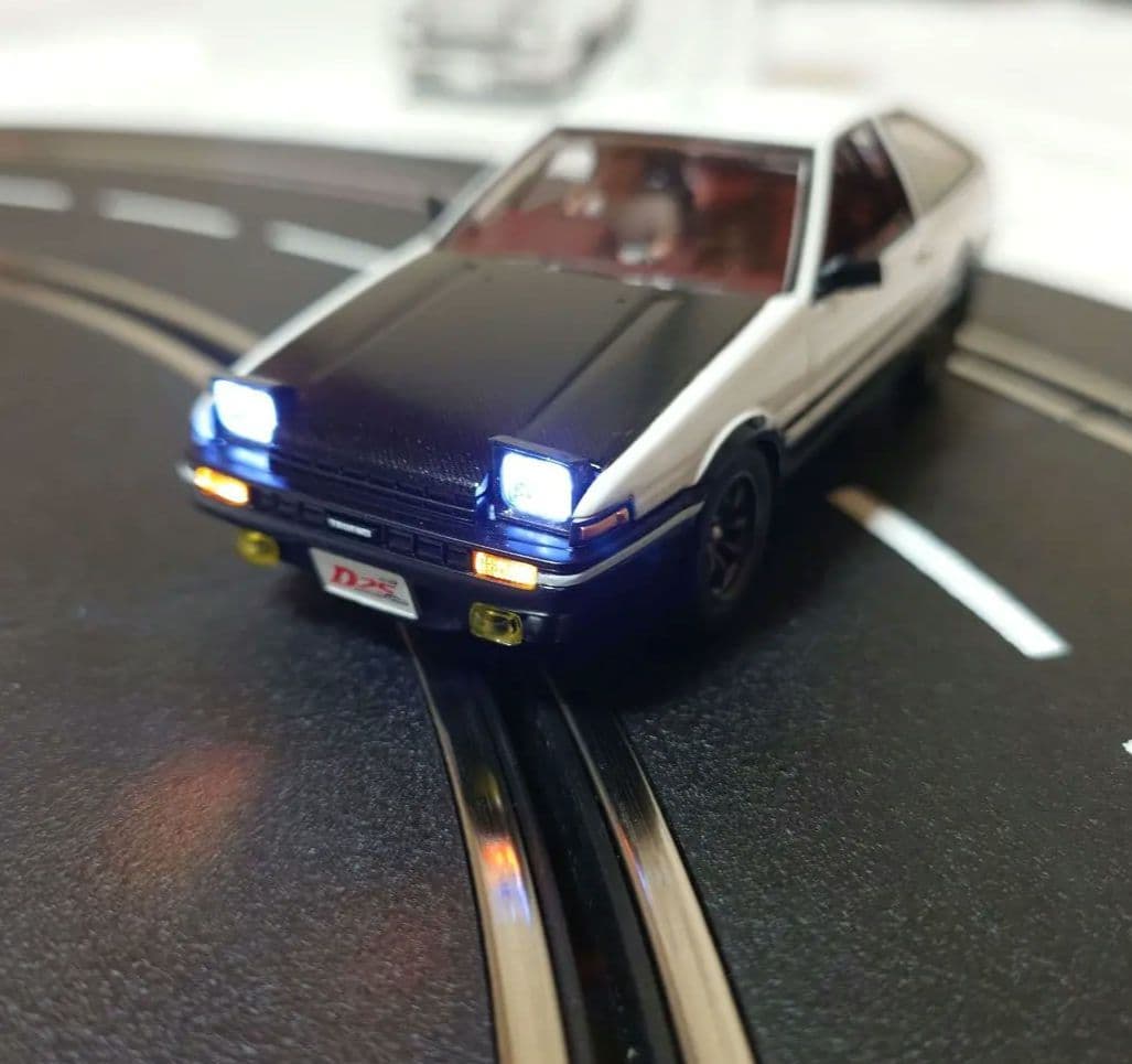 カレラデジタル①頭文字DスロットカーAE86②レーンチェンジオーバルコースセット